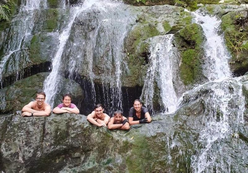 هتل Golden Forest Homestay