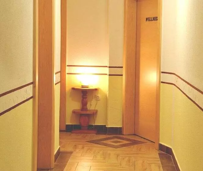 هتل Guest House Hober
