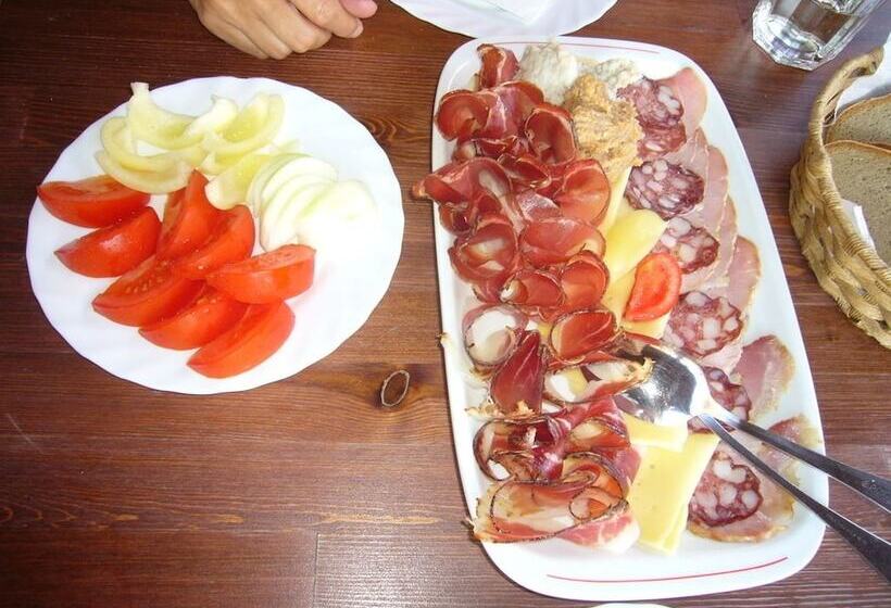 هتل Guest House Hober