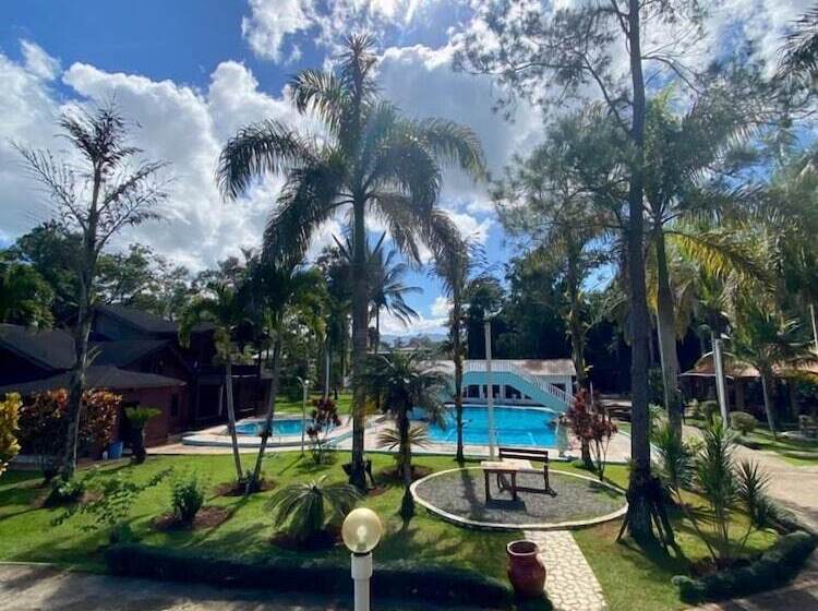 هتل Jardines Del Montaña