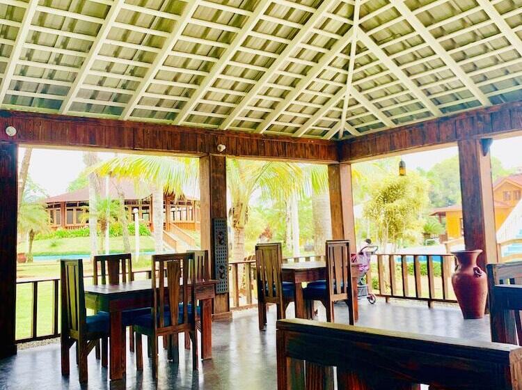 هتل Jardines Del Montaña