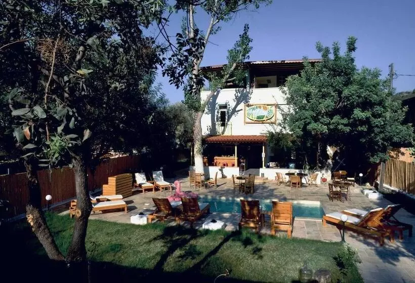 هتل Kas 11 Oda Boutique Pension