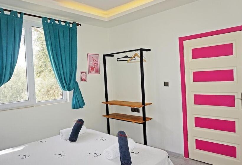 فندق Kas 11 Oda Boutique Pension
