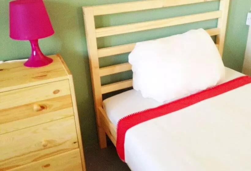 هتل L'ile Maurice Hostel
