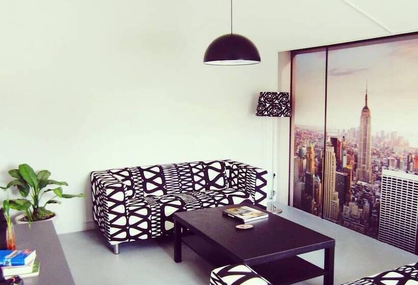 هتل L'ile Maurice Hostel