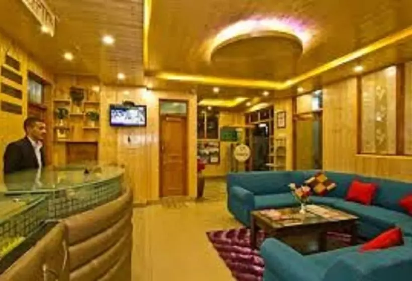 Hotelli New Harmony Inn