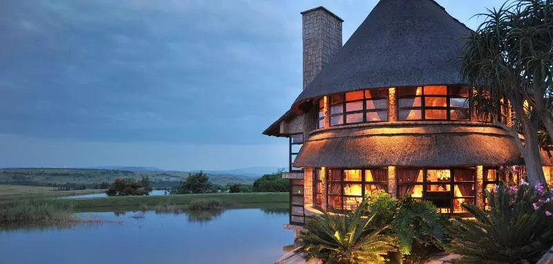 هتل Summerfield Luxury Resort & Botanical Garden