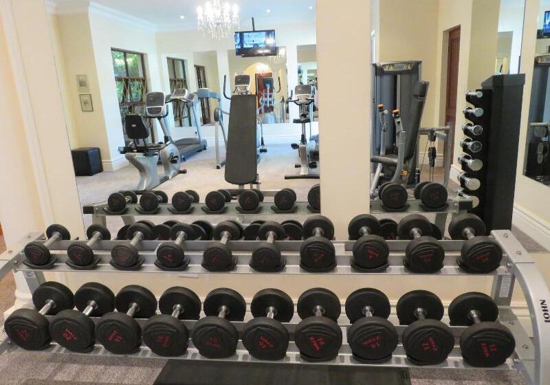 Отель Summerfield Luxury Resort & Botanical Garden