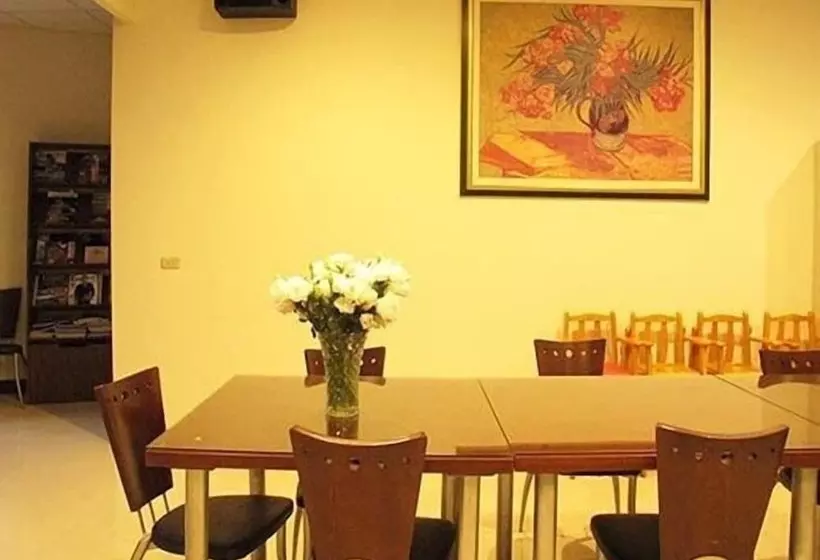 هتل Sunup Coffee Homestay