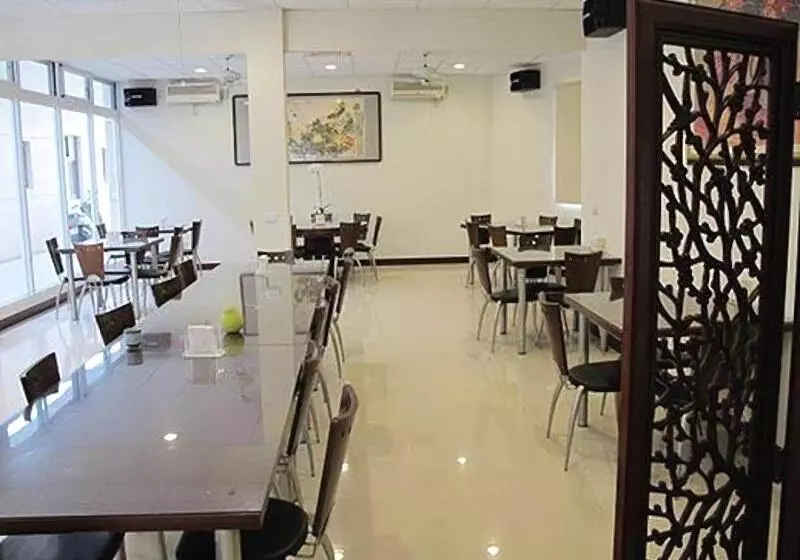 هتل Sunup Coffee Homestay