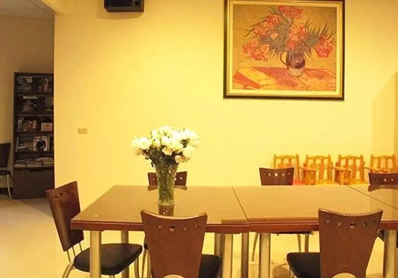 هتل Sunup Coffee Homestay