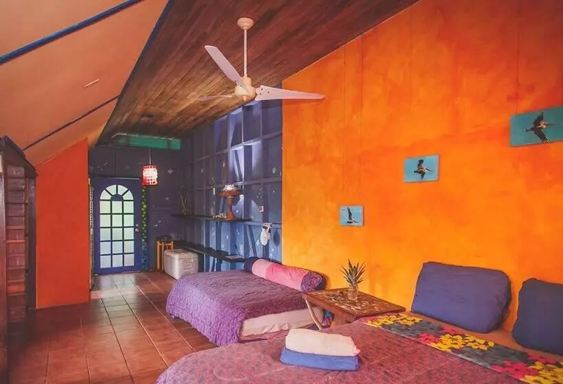 هتل Tesoro Escondido Lodge And Cabins