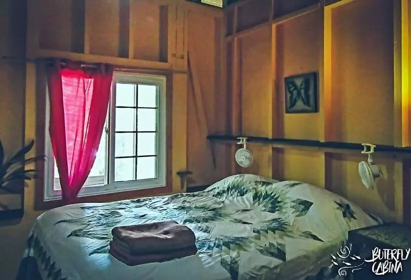 هتل Tesoro Escondido Lodge And Cabins
