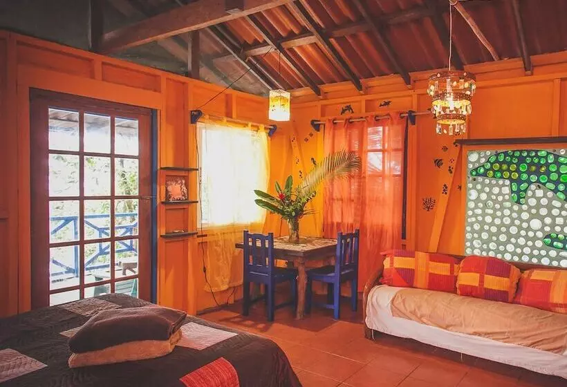 هتل Tesoro Escondido Lodge And Cabins