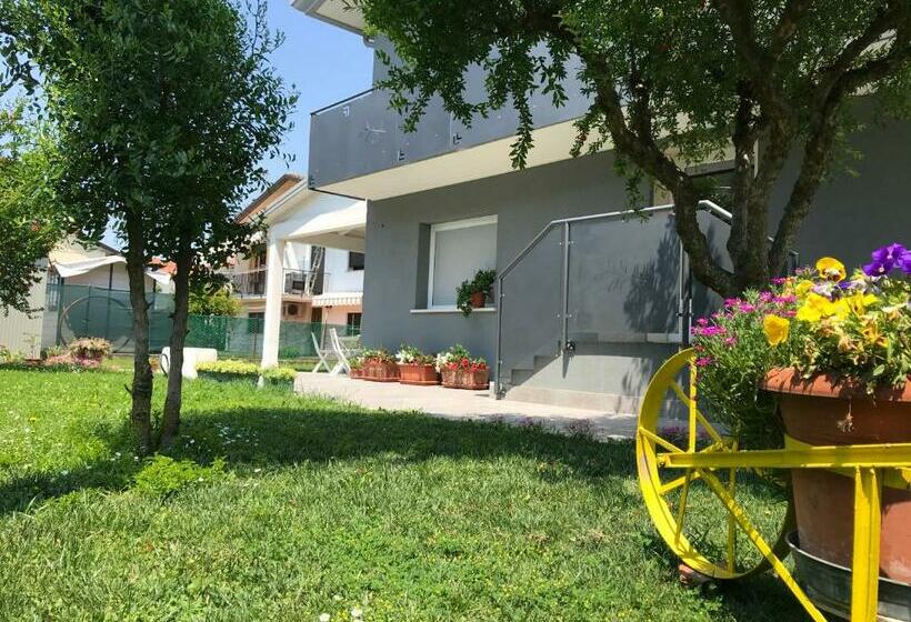 住宿加早餐  Alloggi Al Melograno