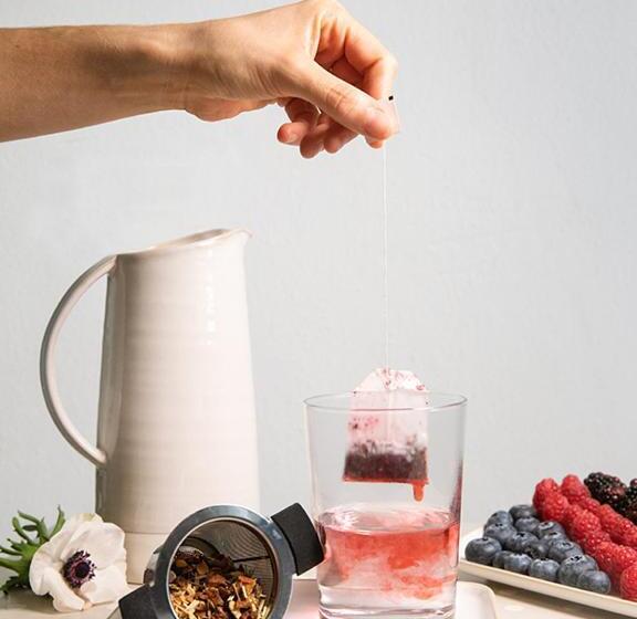 ホテル La Pervinca  Ospitalita, Natura, Cura