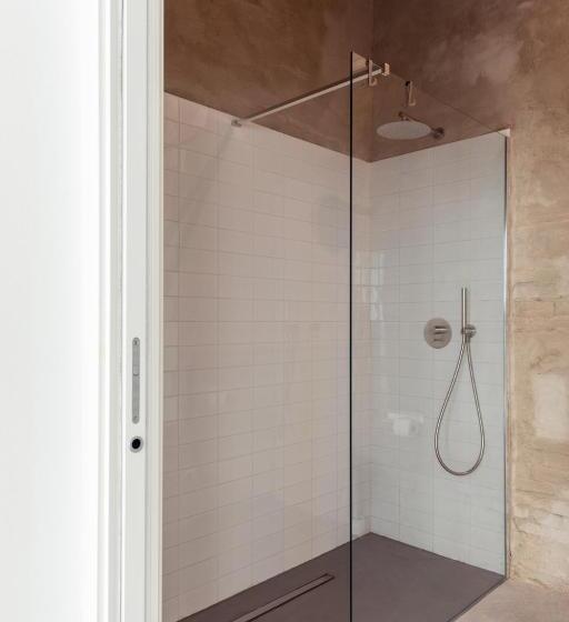 ホテル La Pervinca  Ospitalita, Natura, Cura