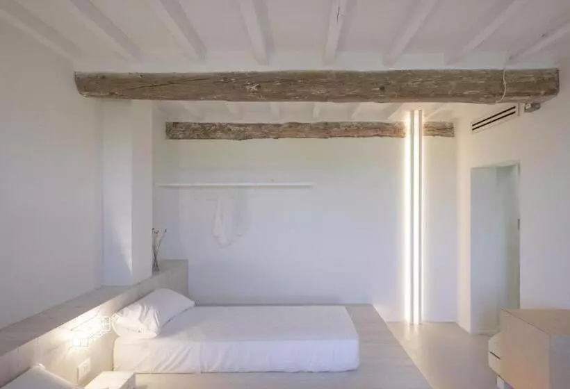 Hotelli La Pervinca  Ospitalita, Natura, Cura