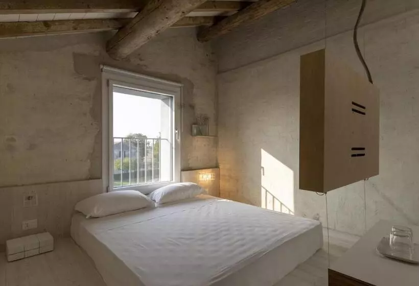 Hotelli La Pervinca  Ospitalita, Natura, Cura