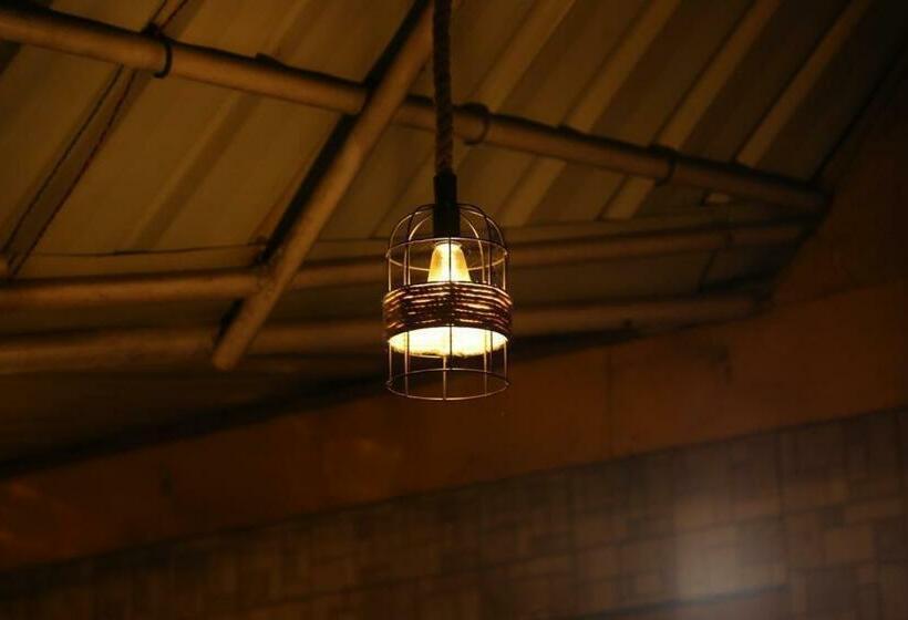 בית מלון כפרי Westeros Kasol