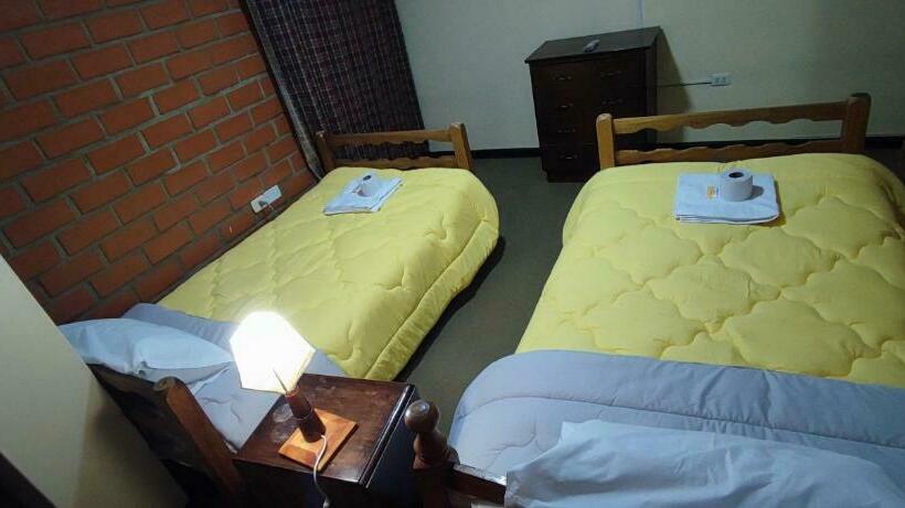 Mirador Backpackers B&b