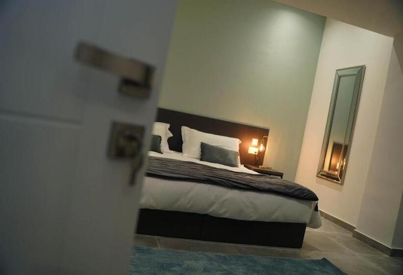 پانسیون Guest House Capital Inn