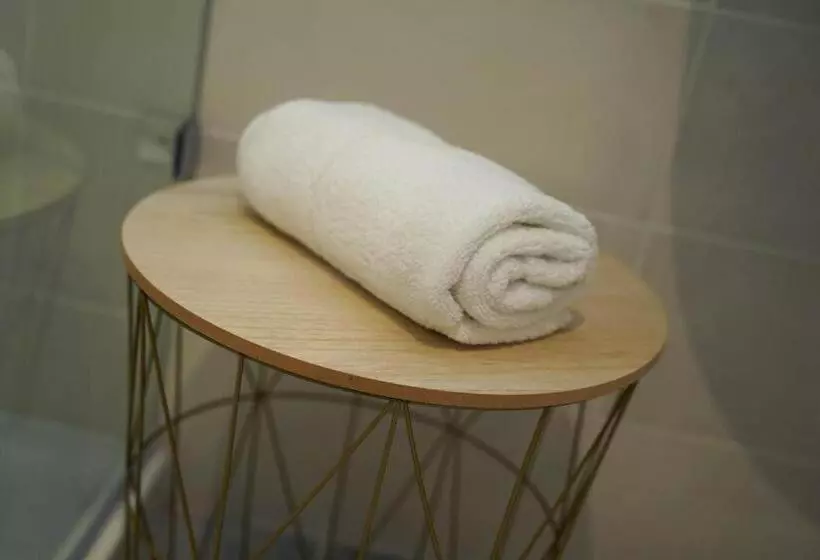 Majatalo Guest House Capital Inn