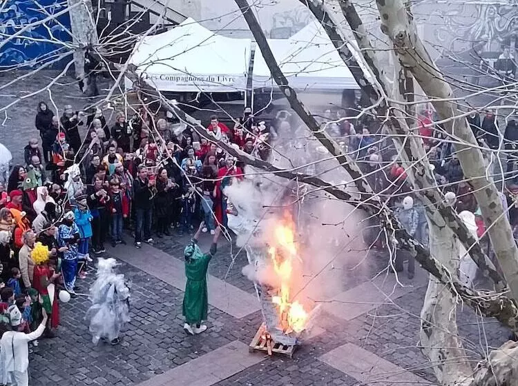 Majatalo La Maison Verte Sete