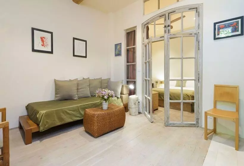 Majatalo La Maison Verte Sete