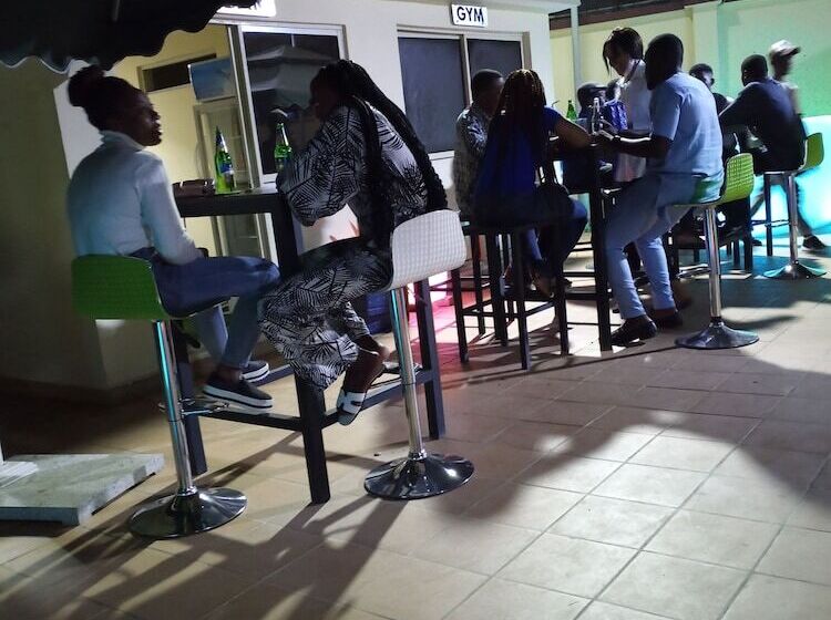 The Hallmark Hub Hotel And Apartments