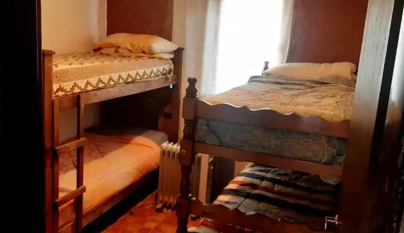 ユースホステル Nomade Mountain House