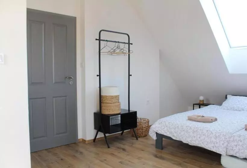 ベッドアンドブレックファースト Kafe V Obýváku