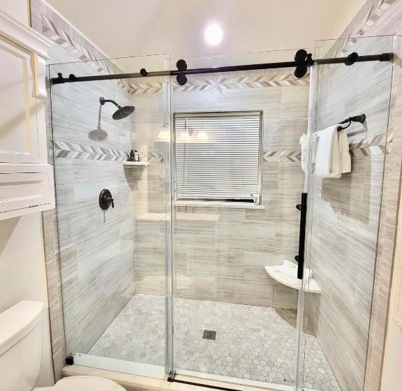 בית מלון כפרי Gulf View Waterfront Resort