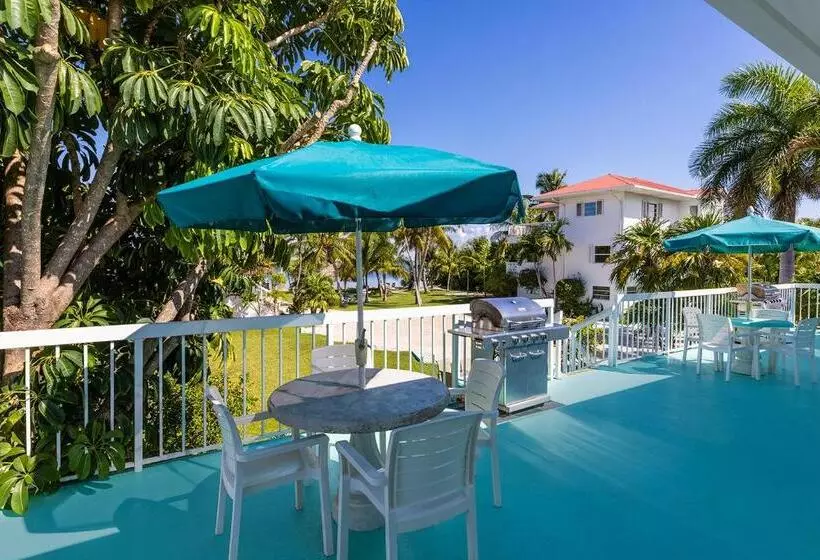 Hotelli Gulf View Waterfront Resort