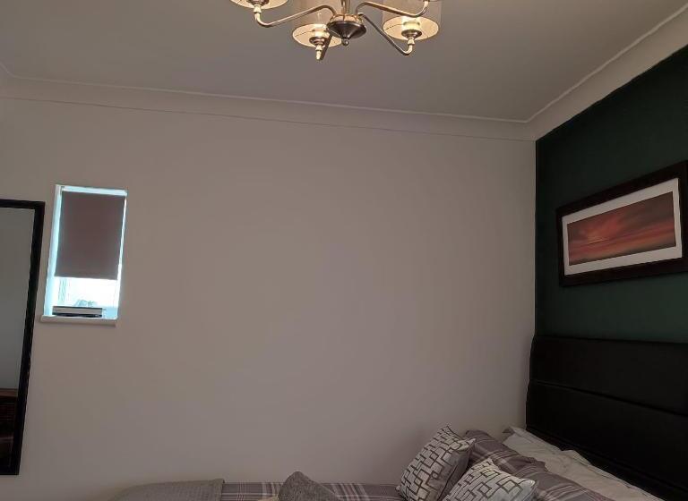 פנסיון Room In Guest Room   Family Room With Private Bathroom