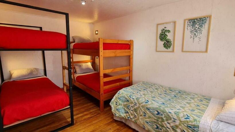 ペンション Si Po Hostel