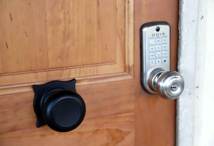 ペンション Si Po Hostel