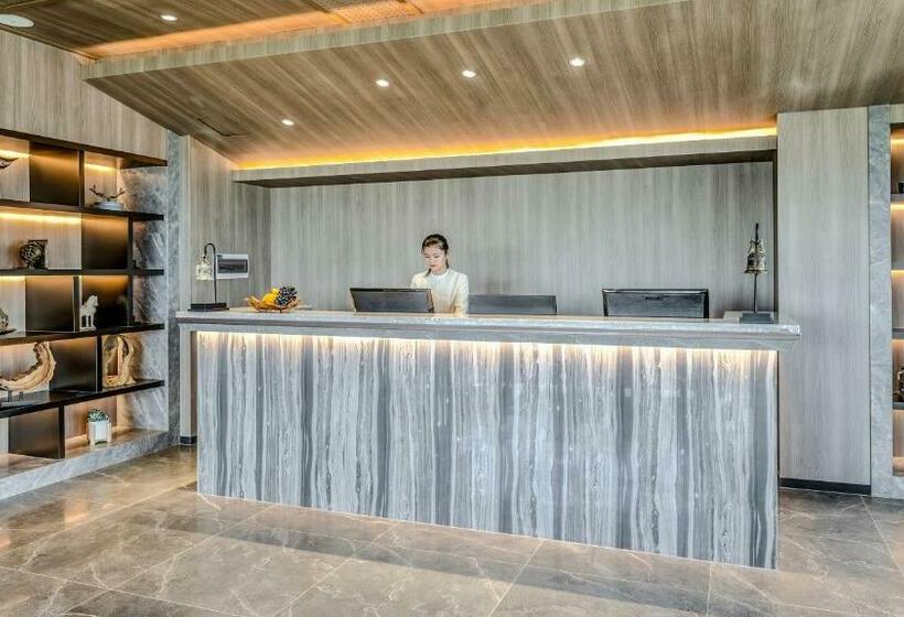 大理悦山海酒店