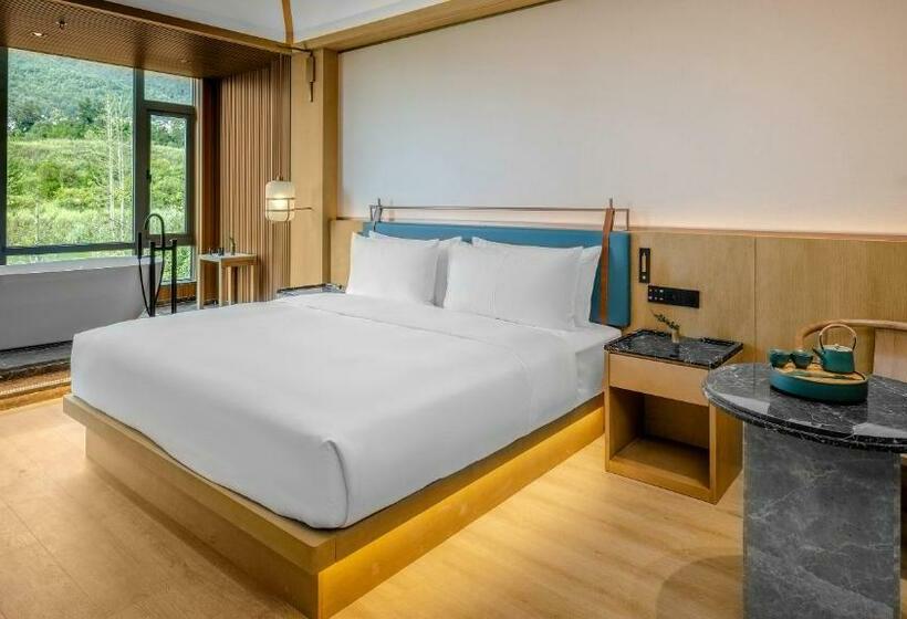 大理悦山海酒店