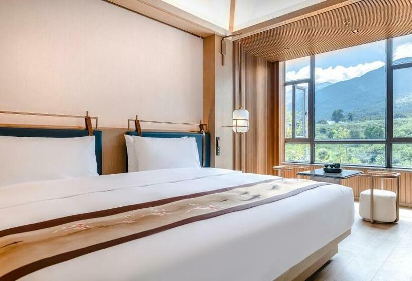 大理悦山海酒店