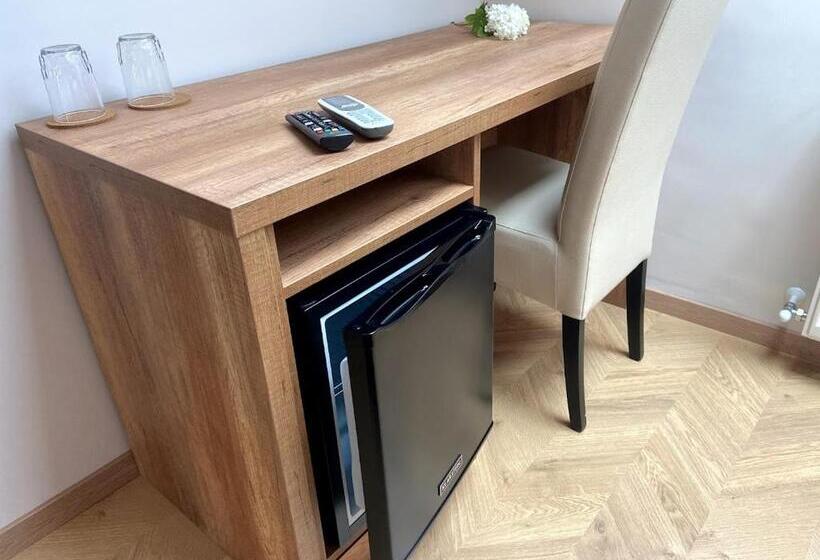 ベッドアンドブレックファースト Magtár Villa