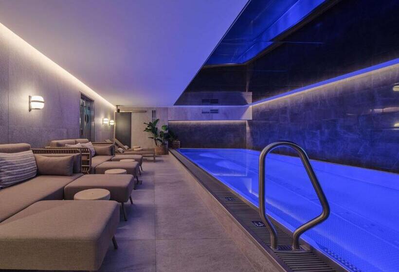 Adina Apartment Hotel Wiesbaden