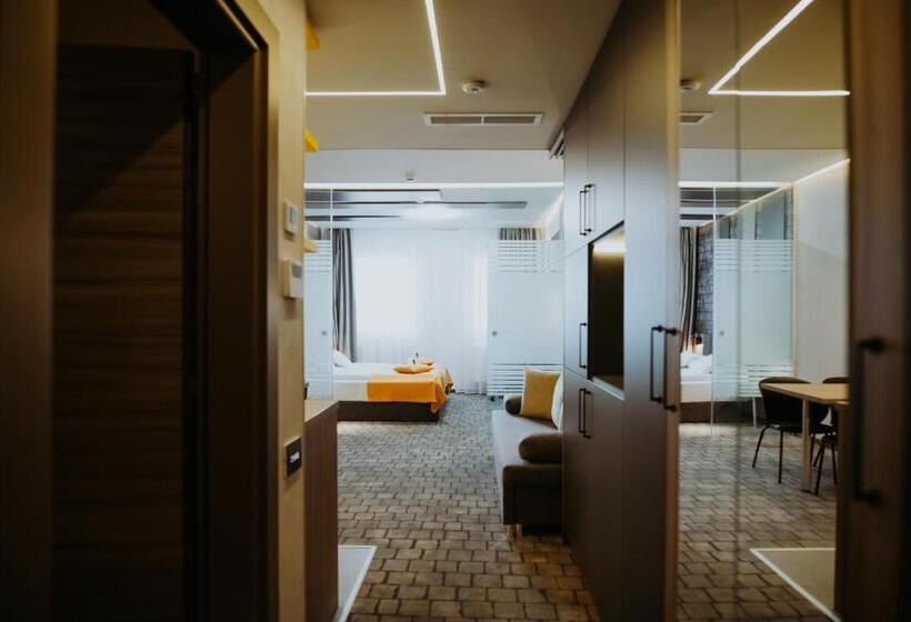 בית מלון כפרי Epic Centrum