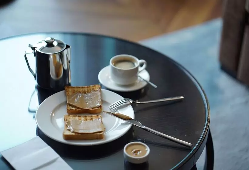 ホテル Four Points By Sheraton Istanbul Kagithane