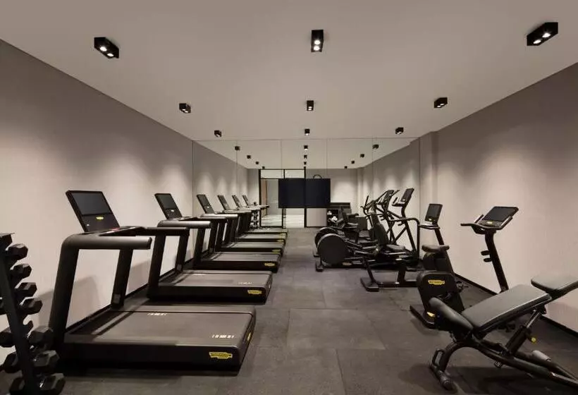 ホテル Four Points By Sheraton Istanbul Kagithane