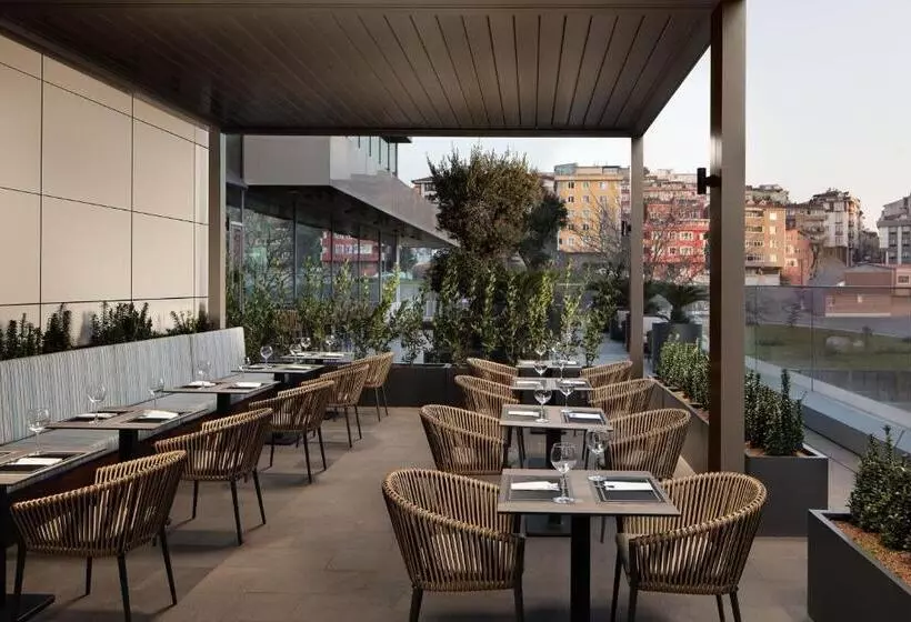 ホテル Four Points By Sheraton Istanbul Kagithane