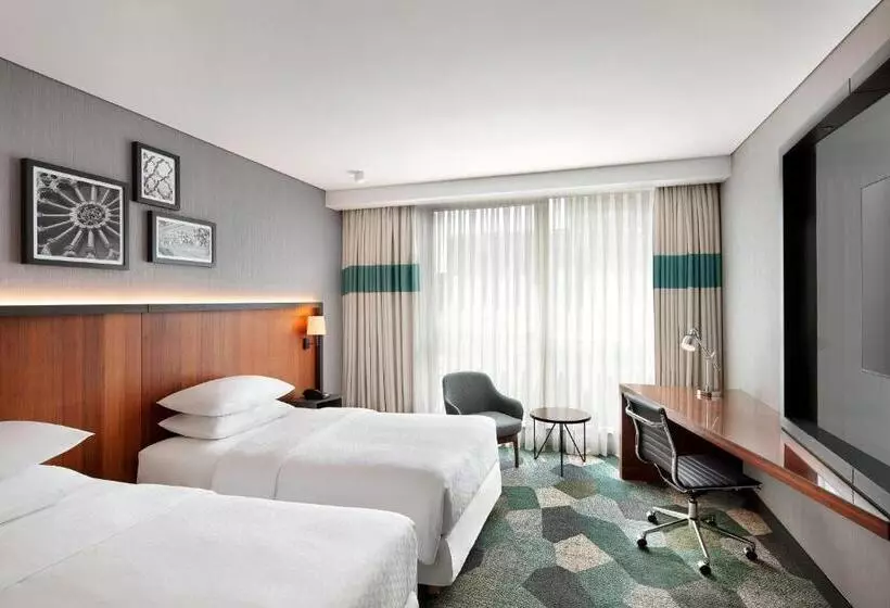 ホテル Four Points By Sheraton Istanbul Kagithane