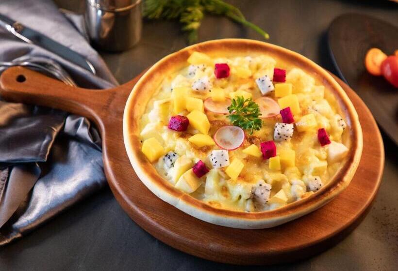 Hotel Moxy Shenzhen North Station