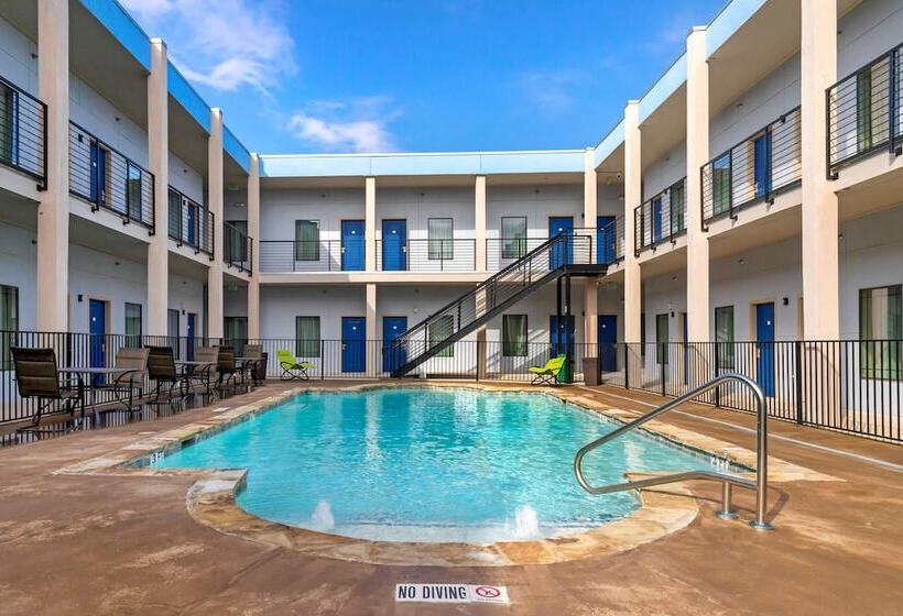 ホテル Quality Inn & Suites