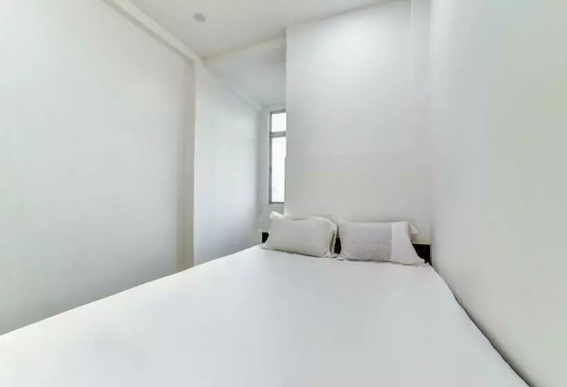 Hotelli Spot On Plaza Guest House
